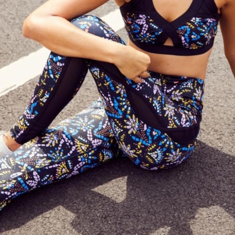 🆕 Free People High Rise Workout Leggings